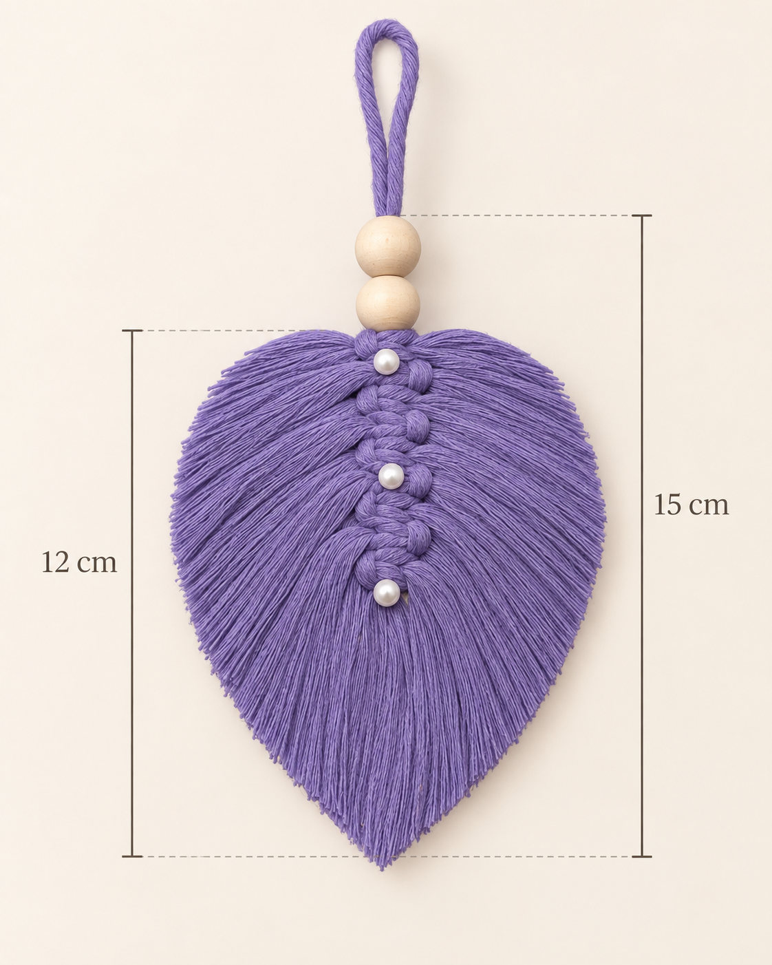 Feuille décorative en macramé violette